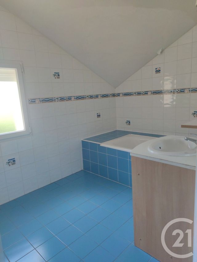 maison à louer - 5 pièces - 126.77 m2 - BONCHAMP LES LAVAL - 53 - PAYS-DE-LOIRE - Century 21 Dréano Immobilier