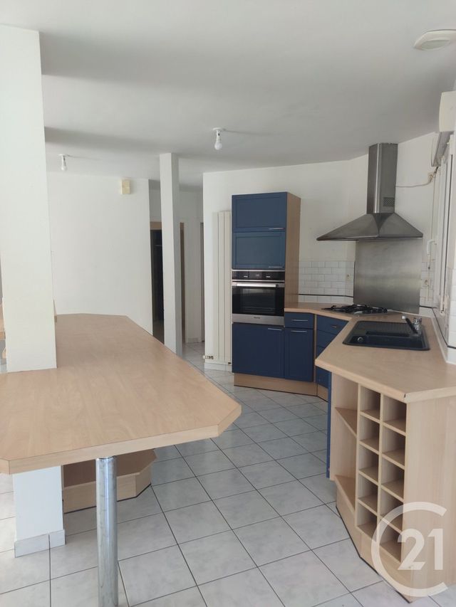 maison à louer - 5 pièces - 126.77 m2 - BONCHAMP LES LAVAL - 53 - PAYS-DE-LOIRE - Century 21 Dréano Immobilier