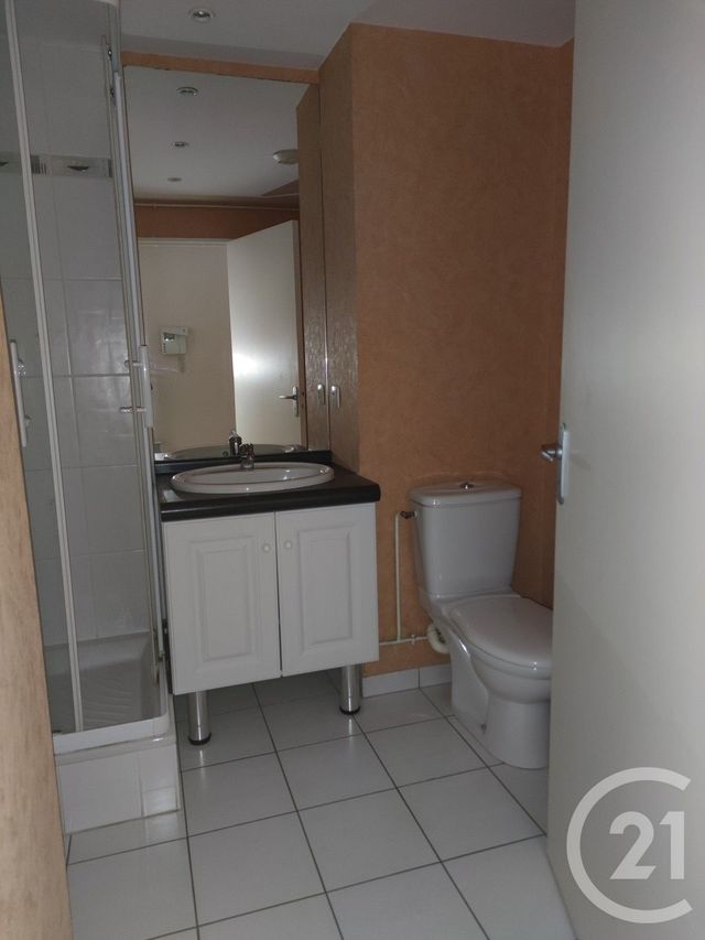 Appartement Studio à louer - 1 pièce - 21.33 m2 - LAVAL - 53 - PAYS-DE-LOIRE - Century 21 Dréano Immobilier