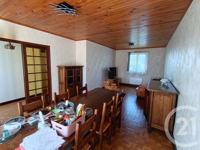 maison à vendre - 5 pièces - 78.06 m2 - MONTIGNE LE BRILLANT - 53 - PAYS-DE-LOIRE - Century 21 Dréano Immobilier