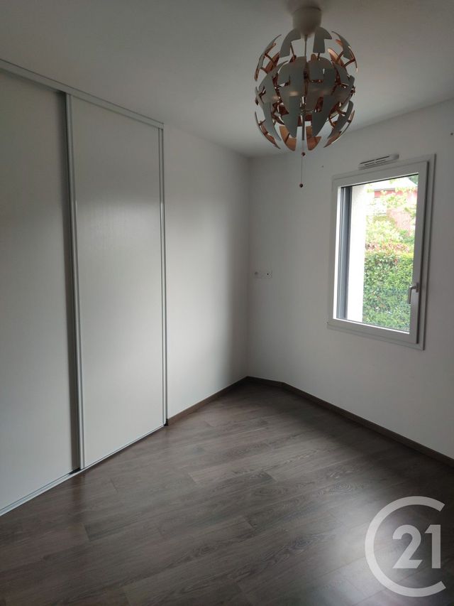 maison à louer - 4 pièces - 112.68 m2 - L HUISSERIE - 53 - PAYS-DE-LOIRE - Century 21 Dréano Immobilier