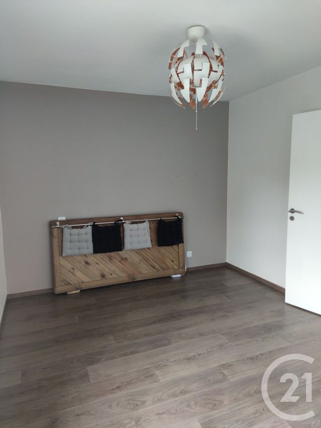 maison à louer - 4 pièces - 112.68 m2 - L HUISSERIE - 53 - PAYS-DE-LOIRE - Century 21 Dréano Immobilier