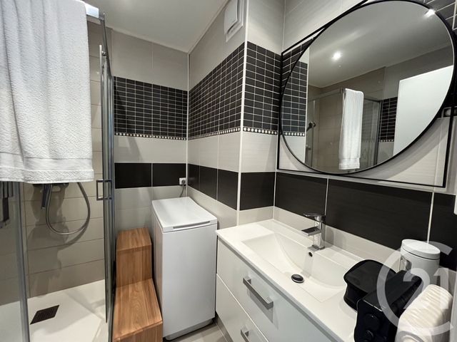 Appartement T3 à louer - 3 pièces - 62.56 m2 - LAVAL - 53 - PAYS-DE-LOIRE - Century 21 Dréano Immobilier