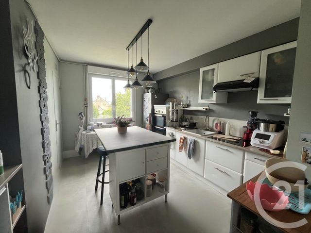 Appartement T3 à louer - 3 pièces - 62.56 m2 - LAVAL - 53 - PAYS-DE-LOIRE - Century 21 Dréano Immobilier