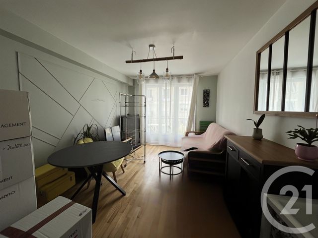Appartement T3 à louer - 3 pièces - 62.56 m2 - LAVAL - 53 - PAYS-DE-LOIRE - Century 21 Dréano Immobilier