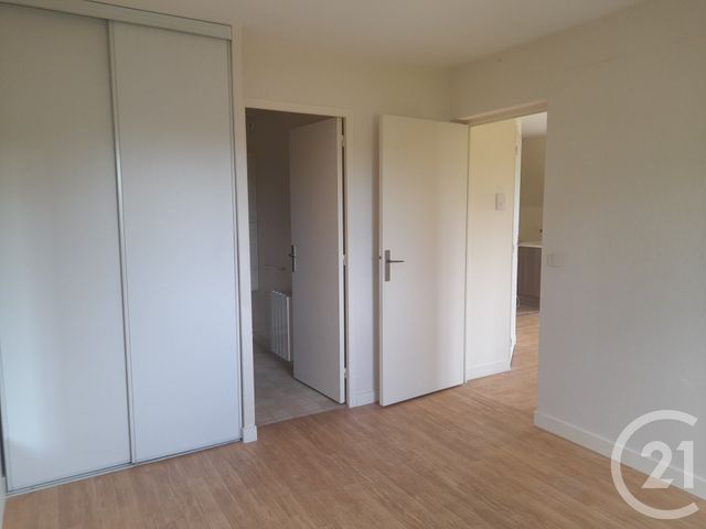 Appartement T2 à louer - 2 pièces - 45.52 m2 - LAVAL - 53 - PAYS-DE-LOIRE - Century 21 Dréano Immobilier