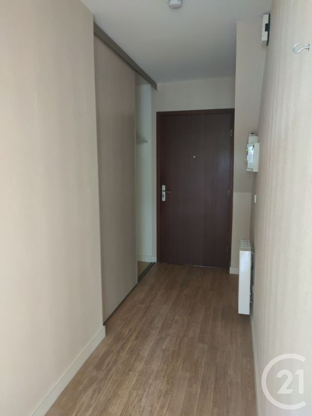 Appartement T2 à louer - 2 pièces - 45.52 m2 - LAVAL - 53 - PAYS-DE-LOIRE - Century 21 Dréano Immobilier