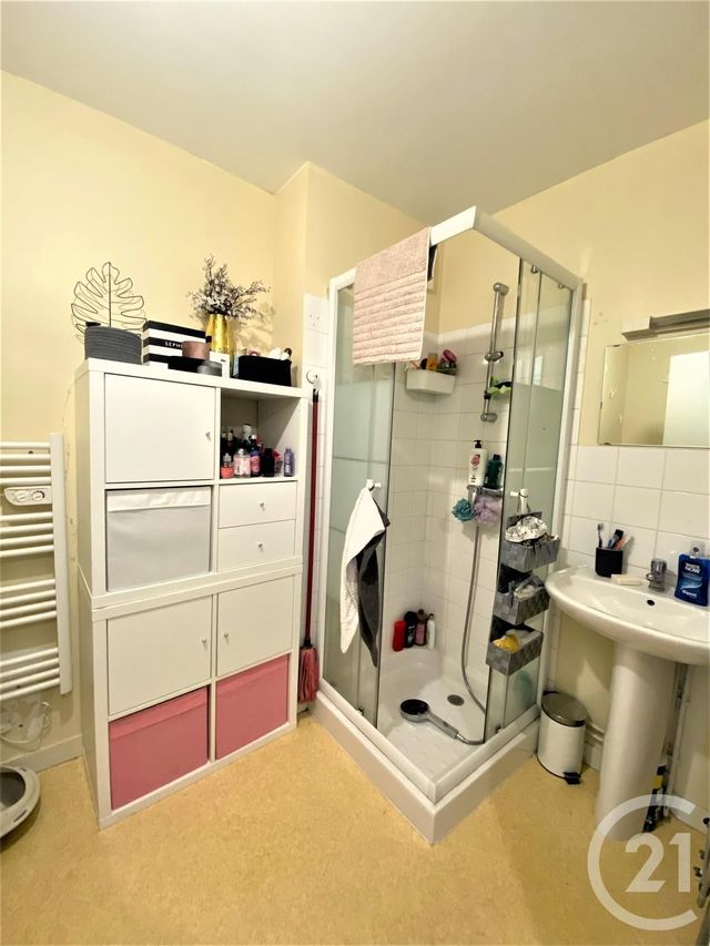 Appartement T2 à louer - 2 pièces - 40.0 m2 - LAVAL - 53 - PAYS-DE-LOIRE - Century 21 Dréano Immobilier