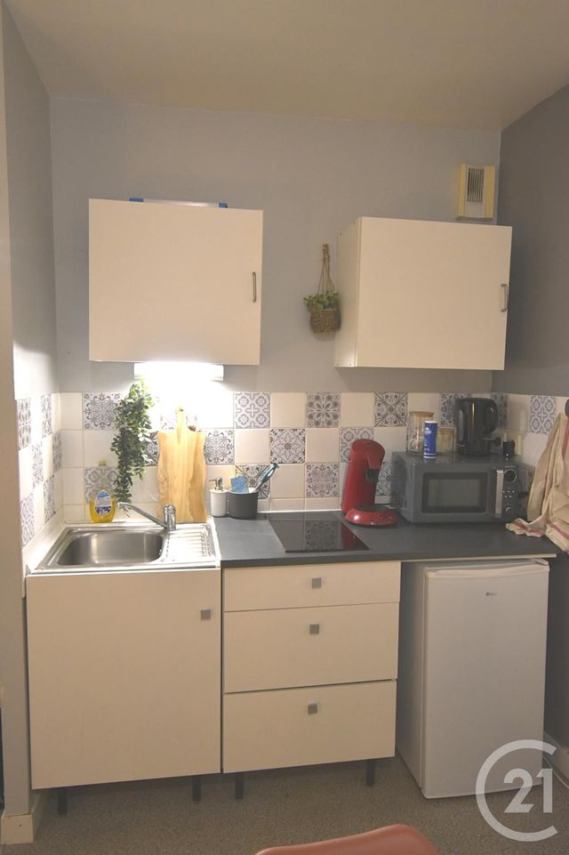 Appartement T2 à louer - 2 pièces - 40.0 m2 - LAVAL - 53 - PAYS-DE-LOIRE - Century 21 Dréano Immobilier