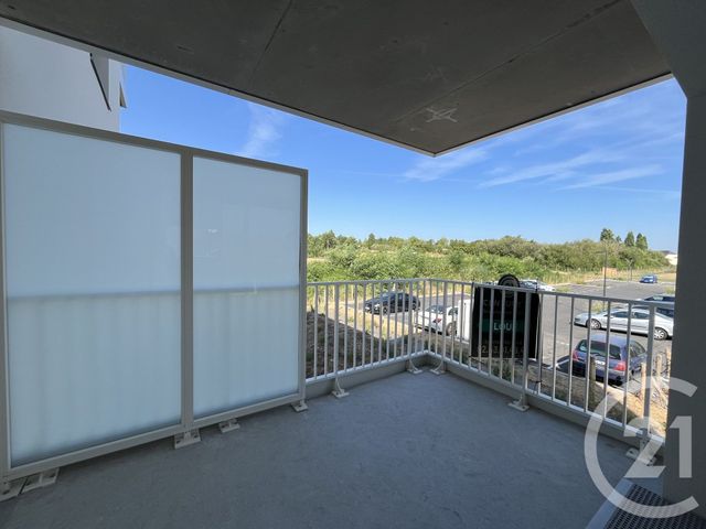 Appartement T3 à louer - 3 pièces - 69.69 m2 - LAVAL - 53 - PAYS-DE-LOIRE - Century 21 Dréano Immobilier
