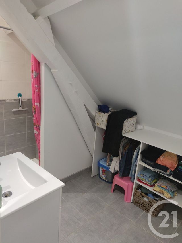 maison à louer - 4 pièces - 93.69 m2 - MONTJEAN - 53 - PAYS-DE-LOIRE - Century 21 Dréano Immobilier