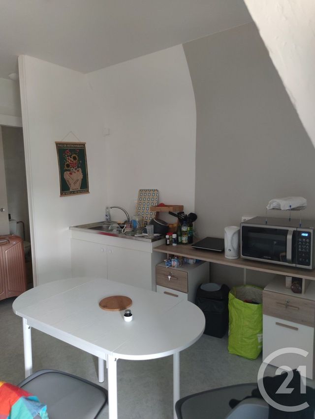 Appartement T2 à louer - 2 pièces - 27.98 m2 - LAVAL - 53 - PAYS-DE-LOIRE - Century 21 Dréano Immobilier