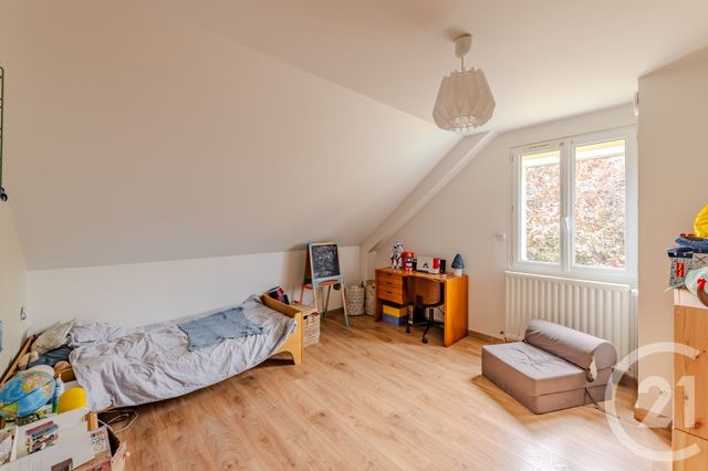 maison à louer - 6 pièces - 165.0 m2 - LAVAL - 53 - PAYS-DE-LOIRE - Century 21 Dréano Immobilier