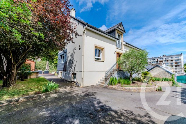 maison à louer - 6 pièces - 165.0 m2 - LAVAL - 53 - PAYS-DE-LOIRE - Century 21 Dréano Immobilier