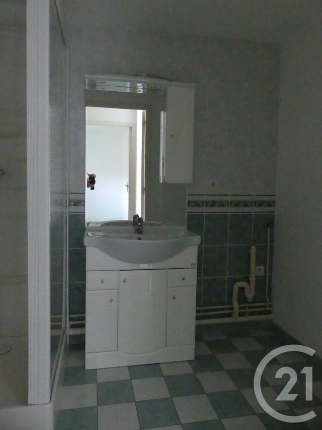 Appartement T2 à louer - 2 pièces - 40.06 m2 - CHANGE - 53 - PAYS-DE-LOIRE - Century 21 Dréano Immobilier