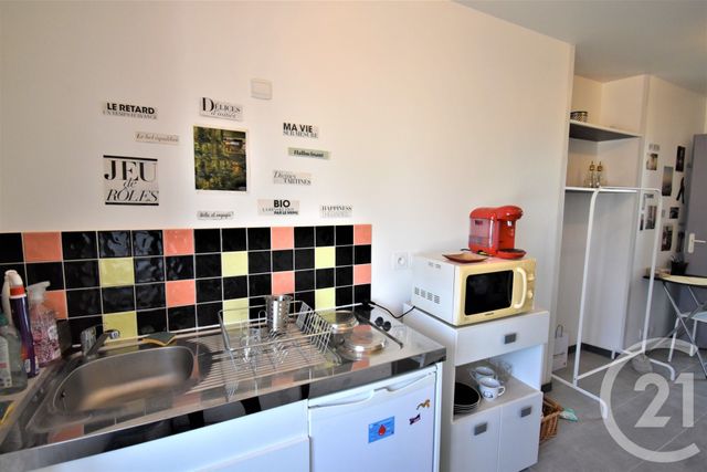 Appartement Studio à louer - 1 pièce - 14.7 m2 - LAVAL - 53 - PAYS-DE-LOIRE - Century 21 Dréano Immobilier