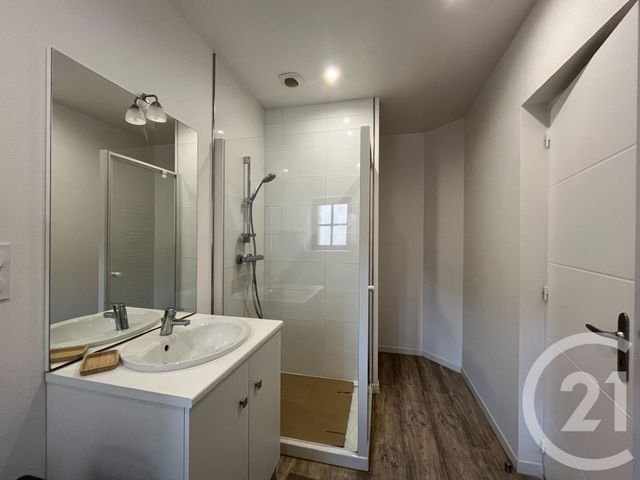 Appartement T2 à louer - 2 pièces - 35.02 m2 - LAVAL - 53 - PAYS-DE-LOIRE - Century 21 Dréano Immobilier