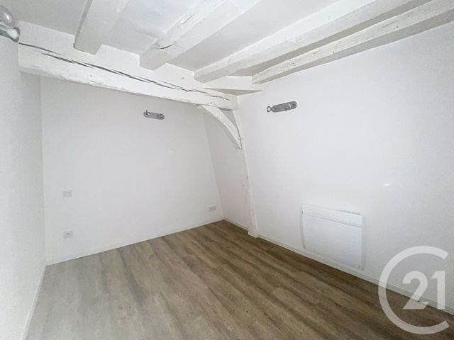 Appartement T2 à louer - 2 pièces - 29.15 m2 - LAVAL - 53 - PAYS-DE-LOIRE - Century 21 Dréano Immobilier