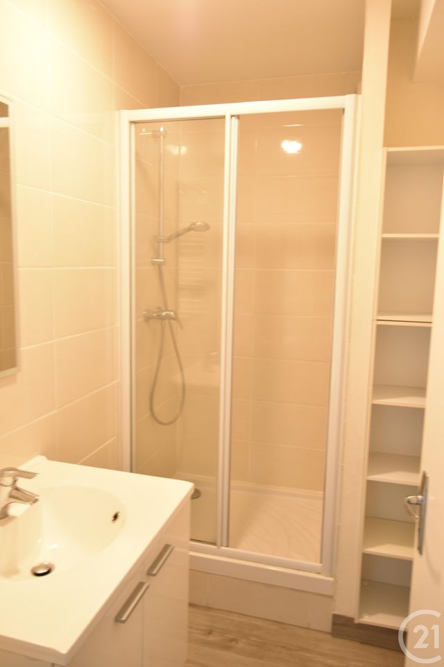Appartement à louer - 2 pièces - 38.0 m2 - LAVAL - 53 - PAYS-DE-LOIRE - Century 21 Dréano Immobilier