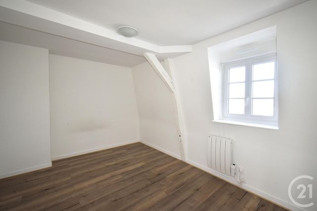 Appartement F2 à louer - 2 pièces - 35.71 m2 - ST BERTHEVIN - 53 - PAYS-DE-LOIRE - Century 21 Dréano Immobilier