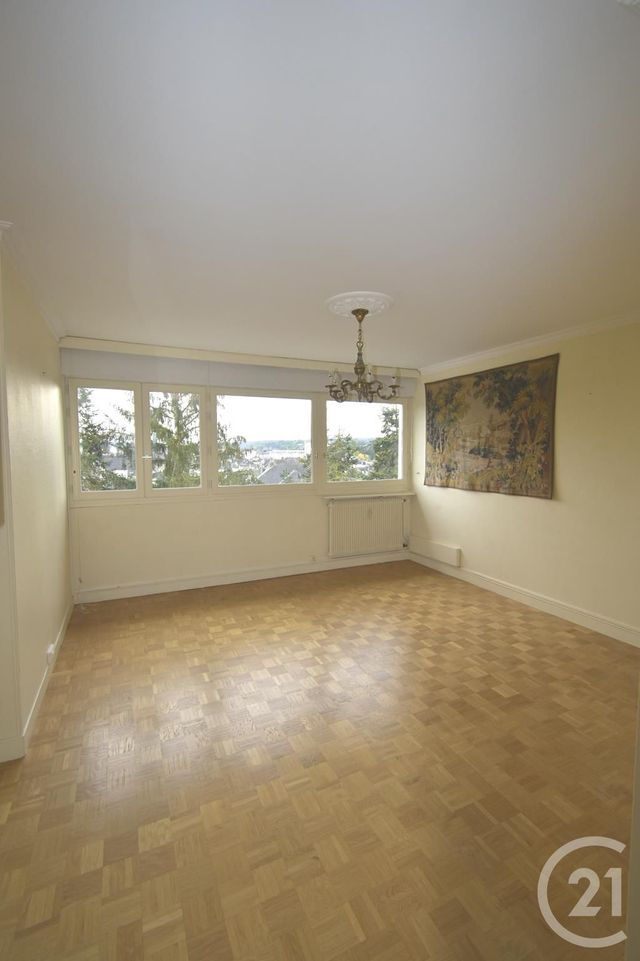 Appartement T4 à louer - 4 pièces - 92.49 m2 - LAVAL - 53 - PAYS-DE-LOIRE - Century 21 Dréano Immobilier
