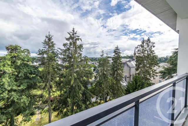 Appartement T4 à louer - 4 pièces - 92.49 m2 - LAVAL - 53 - PAYS-DE-LOIRE - Century 21 Dréano Immobilier