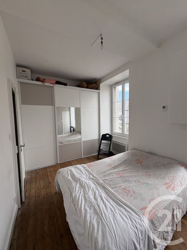 Appartement F3 bis à louer - 4 pièces - 90.33 m2 - COSSE LE VIVIEN - 53 - PAYS-DE-LOIRE - Century 21 Dréano Immobilier