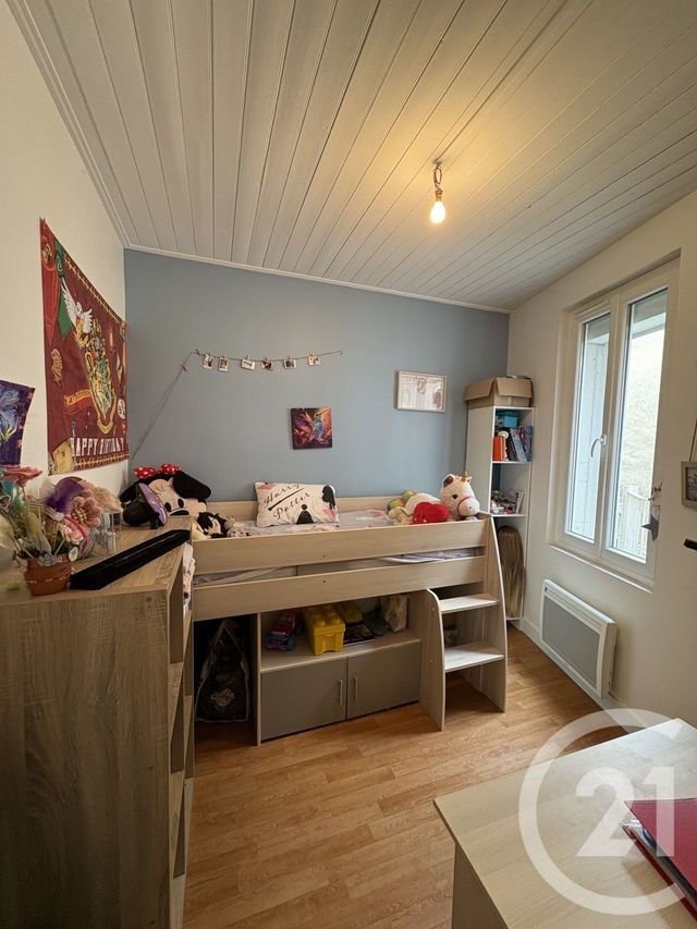 Appartement F3 bis à louer - 4 pièces - 90.33 m2 - COSSE LE VIVIEN - 53 - PAYS-DE-LOIRE - Century 21 Dréano Immobilier