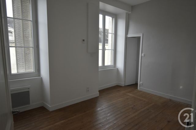 Appartement F3 bis à louer - 4 pièces - 90.33 m2 - COSSE LE VIVIEN - 53 - PAYS-DE-LOIRE - Century 21 Dréano Immobilier
