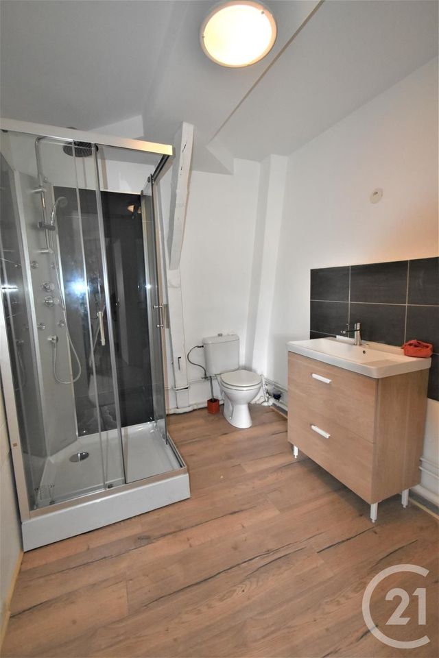Appartement F2 à louer - 2 pièces - 39.5 m2 - ST BERTHEVIN - 53 - PAYS-DE-LOIRE - Century 21 Dréano Immobilier