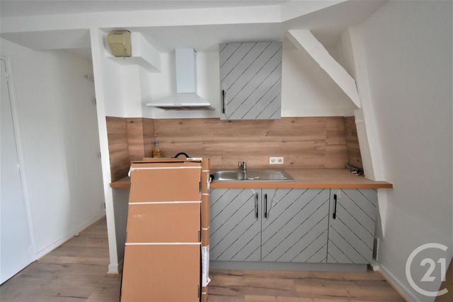 Appartement F2 à louer - 2 pièces - 39.5 m2 - ST BERTHEVIN - 53 - PAYS-DE-LOIRE - Century 21 Dréano Immobilier