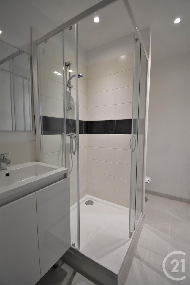 Appartement T2 à louer - 2 pièces - 20.3 m2 - ANDOUILLE - 53 - PAYS-DE-LOIRE - Century 21 Dréano Immobilier