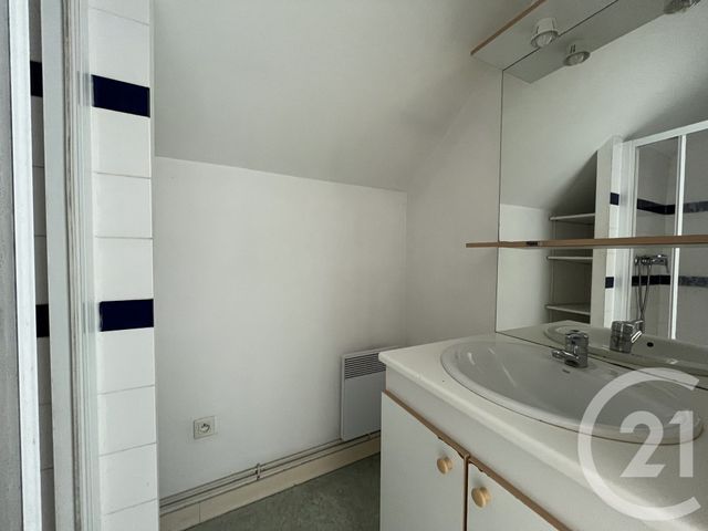 Appartement T2 à louer - 2 pièces - 32.14 m2 - LAVAL - 53 - PAYS-DE-LOIRE - Century 21 Dréano Immobilier