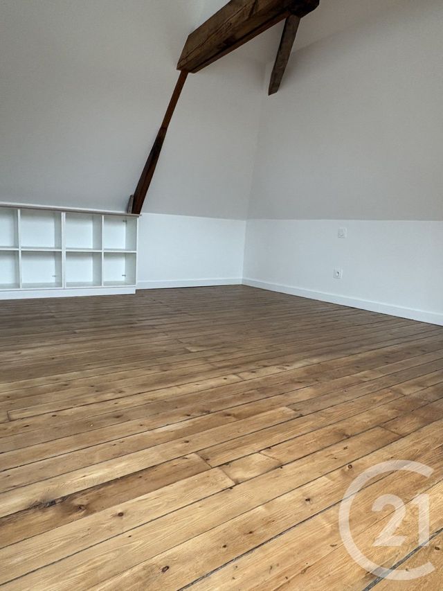 maison à louer - 4 pièces - 90.0 m2 - MONTJEAN - 53 - PAYS-DE-LOIRE - Century 21 Dréano Immobilier