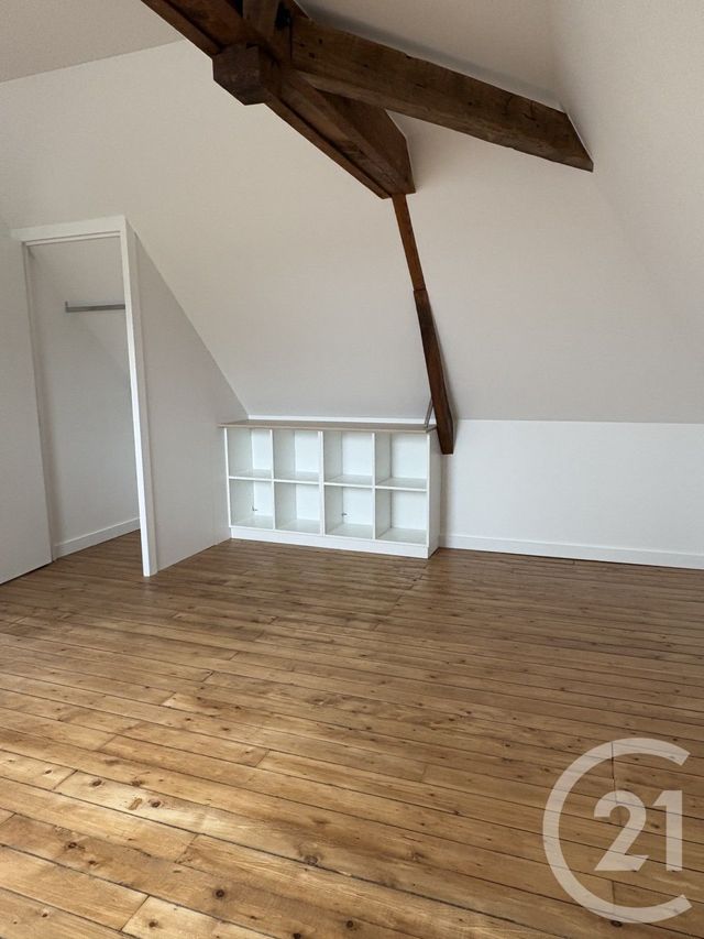 maison à louer - 4 pièces - 90.0 m2 - MONTJEAN - 53 - PAYS-DE-LOIRE - Century 21 Dréano Immobilier