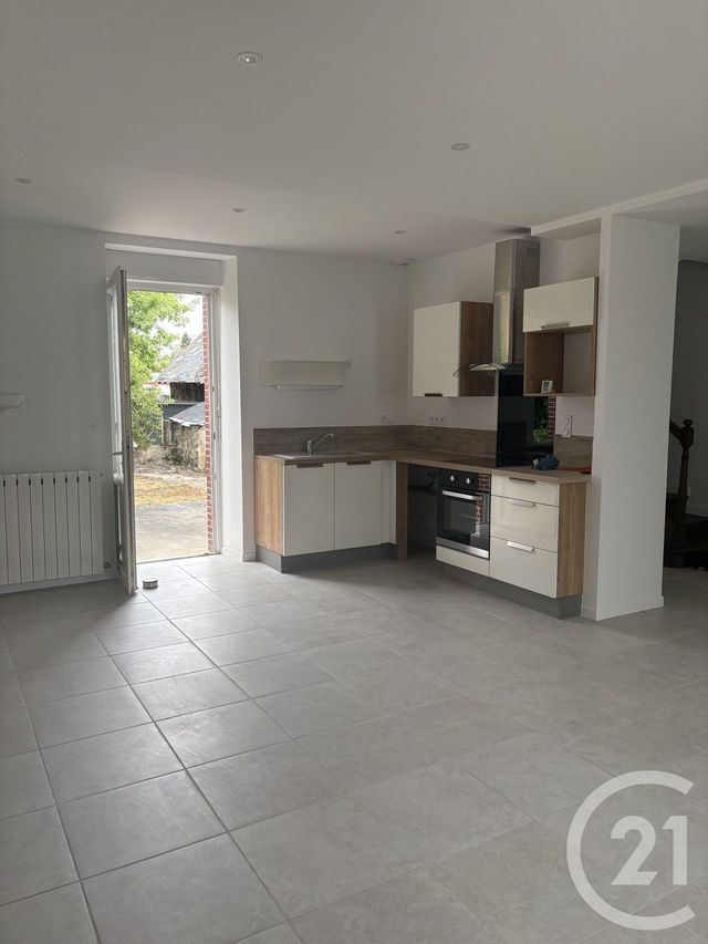 maison à louer - 4 pièces - 90.0 m2 - MONTJEAN - 53 - PAYS-DE-LOIRE - Century 21 Dréano Immobilier