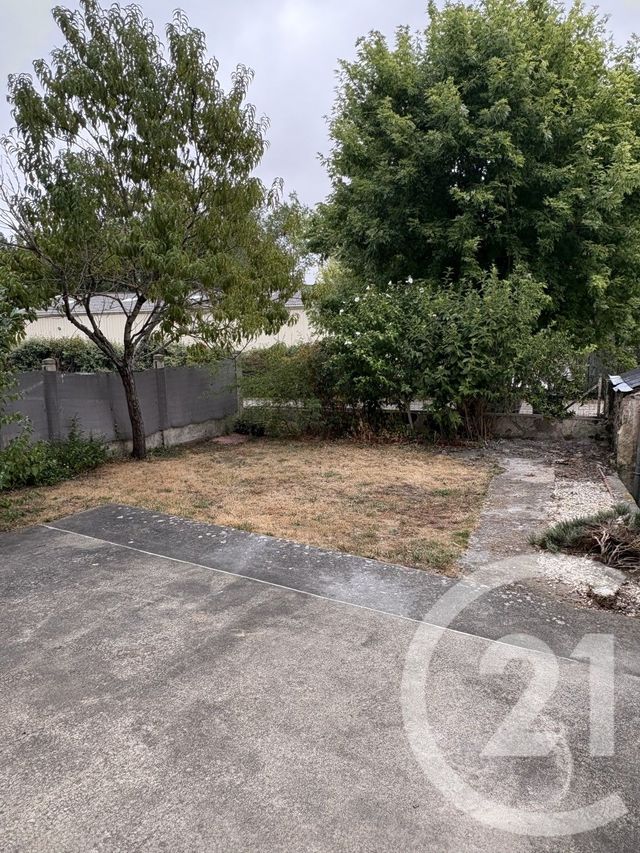 maison à louer - 4 pièces - 90.0 m2 - MONTJEAN - 53 - PAYS-DE-LOIRE - Century 21 Dréano Immobilier