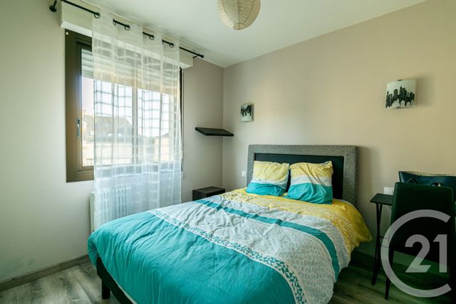 Appartement T3 à louer - 3 pièces - 76.32 m2 - LAVAL - 53 - PAYS-DE-LOIRE - Century 21 Dréano Immobilier