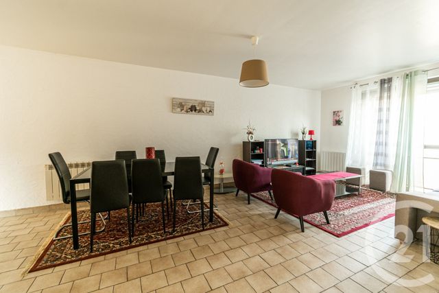 Appartement T3 à louer - 3 pièces - 76.32 m2 - LAVAL - 53 - PAYS-DE-LOIRE - Century 21 Dréano Immobilier