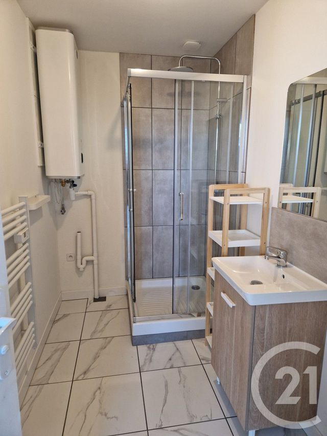 Appartement T2 à louer - 2 pièces - 47.66 m2 - ANDOUILLE - 53 - PAYS-DE-LOIRE - Century 21 Dréano Immobilier