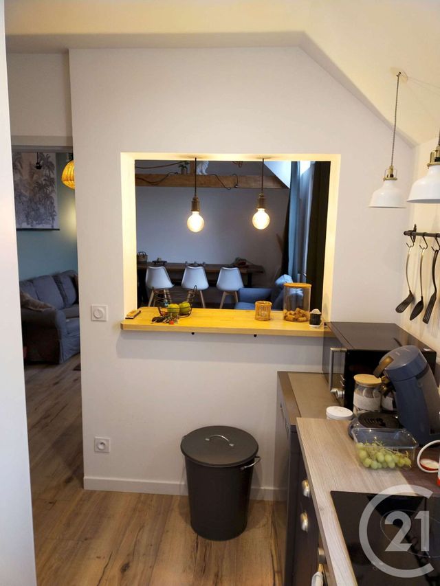 Appartement T3 à louer - 3 pièces - 62.14 m2 - COSSE LE VIVIEN - 53 - PAYS-DE-LOIRE - Century 21 Dréano Immobilier