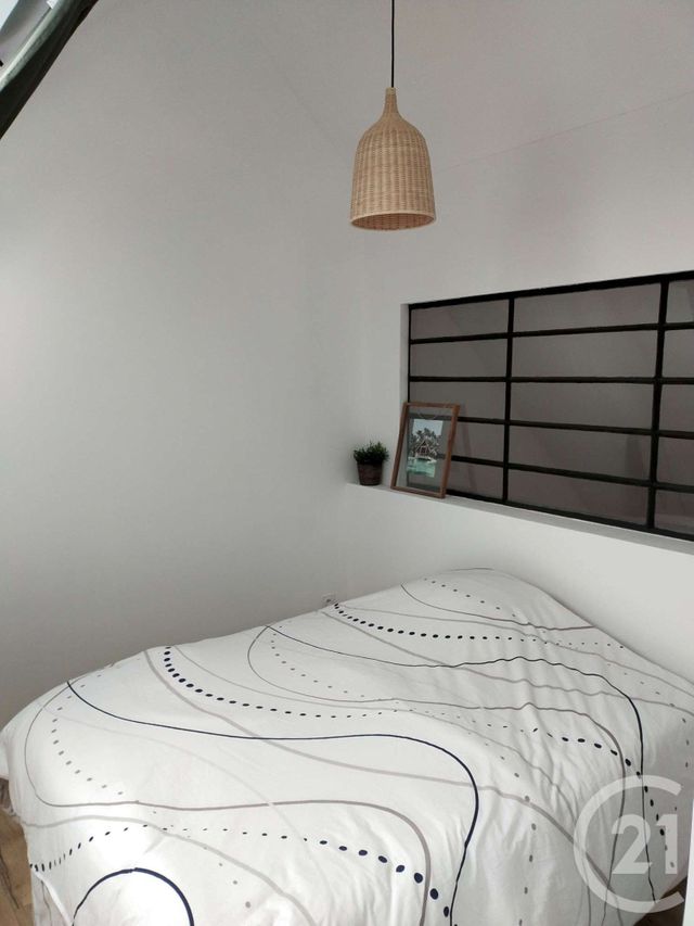 Appartement T3 à louer - 3 pièces - 62.14 m2 - COSSE LE VIVIEN - 53 - PAYS-DE-LOIRE - Century 21 Dréano Immobilier