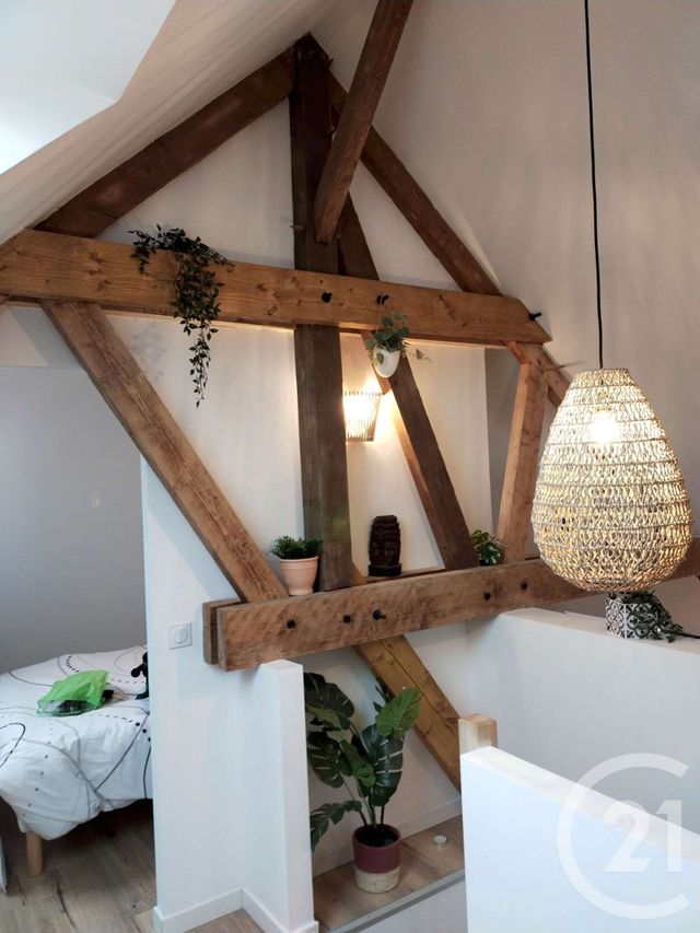 Appartement T3 à louer - 3 pièces - 62.14 m2 - COSSE LE VIVIEN - 53 - PAYS-DE-LOIRE - Century 21 Dréano Immobilier