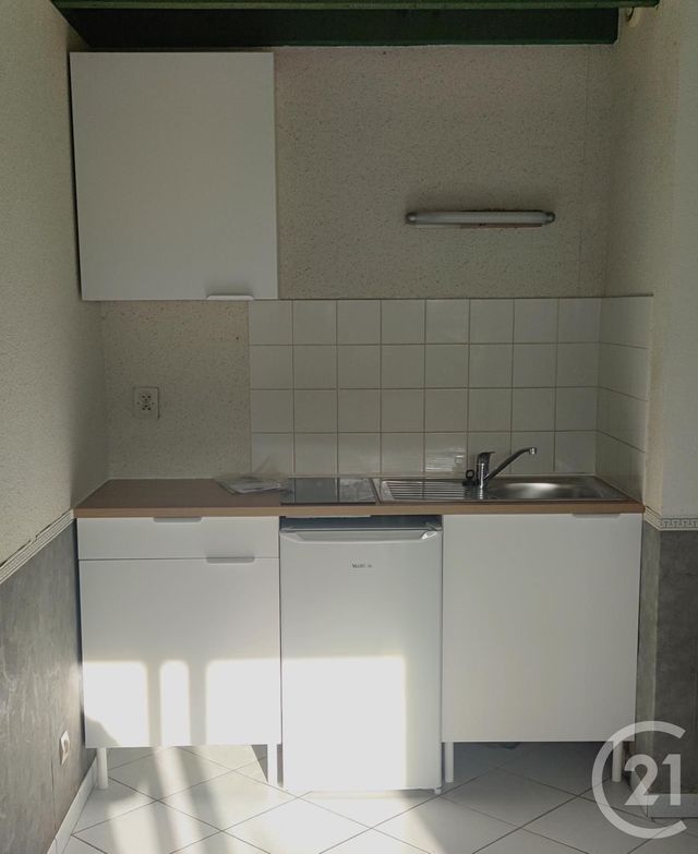Appartement F2 à louer - 2 pièces - 31.05 m2 - LAVAL - 53 - PAYS-DE-LOIRE - Century 21 Dréano Immobilier
