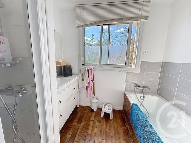 maison à vendre - 8 pièces - 163.0 m2 - LAVAL - 53 - PAYS-DE-LOIRE - Century 21 Dréano Immobilier