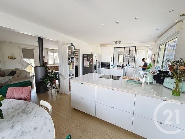 maison à vendre - 8 pièces - 163.0 m2 - LAVAL - 53 - PAYS-DE-LOIRE - Century 21 Dréano Immobilier