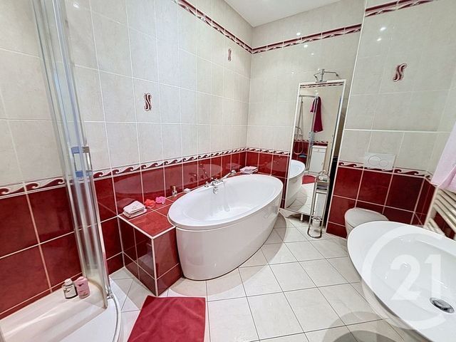 maison à vendre - 10 pièces - 330.0 m2 - LAVAL - 53 - PAYS-DE-LOIRE - Century 21 Dréano Immobilier