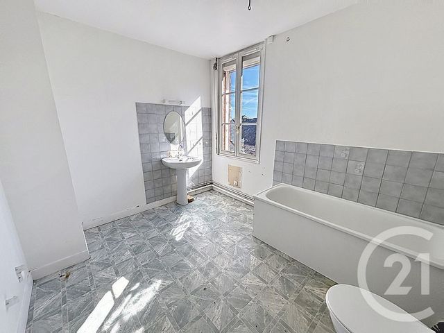 maison à vendre - 6 pièces - 208.0 m2 - VILLIERS CHARLEMAGNE - 53 - PAYS-DE-LOIRE - Century 21 Dréano Immobilier