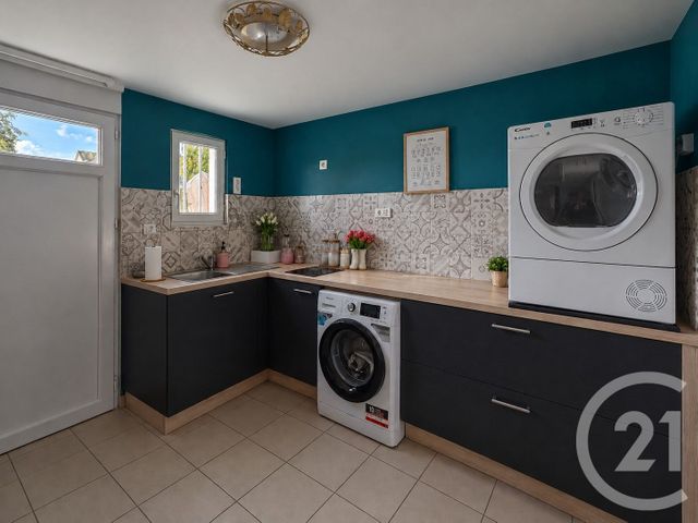 maison à vendre - 7 pièces - 132.0 m2 - ST OUEN DES TOITS - 53 - PAYS-DE-LOIRE - Century 21 Dréano Immobilier