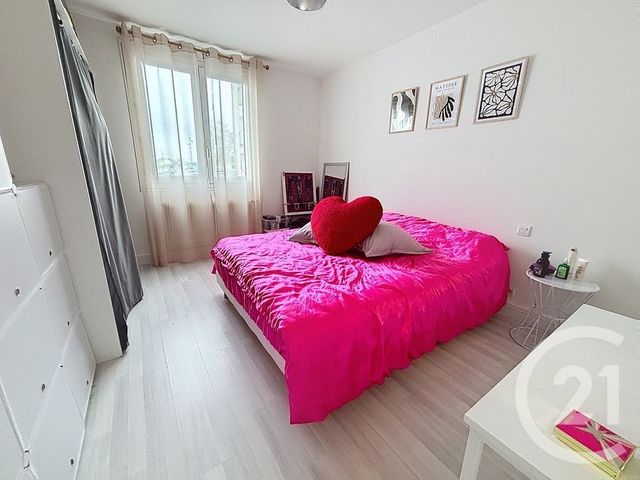 Appartement F3 à vendre - 4 pièces - 57.12 m2 - ST BERTHEVIN - 53 - PAYS-DE-LOIRE - Century 21 Dréano Immobilier
